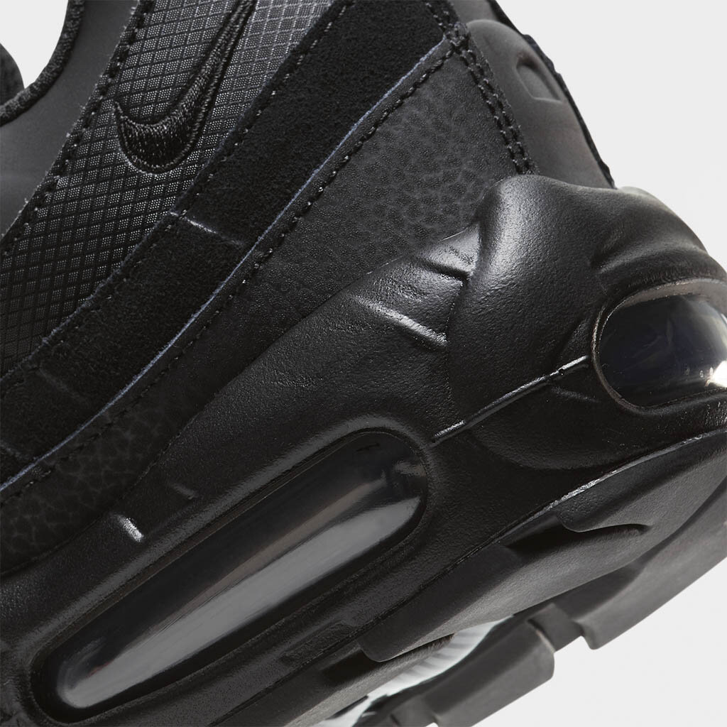 Shelta - Nike Air Max 95 Essential Black (CI3705-001)